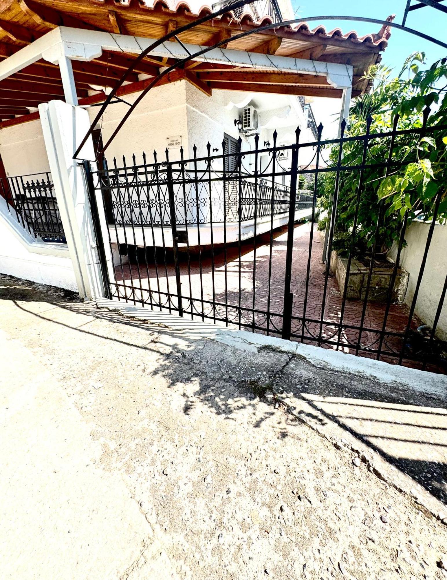 Mani Spot Hotel Areopoli Exterior foto